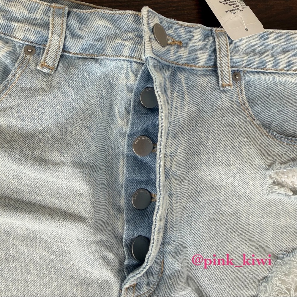 🆑 Blue Revival Pearl Girl High Rise Exposed Pocket Denim Shorts - Picture 4 of 14